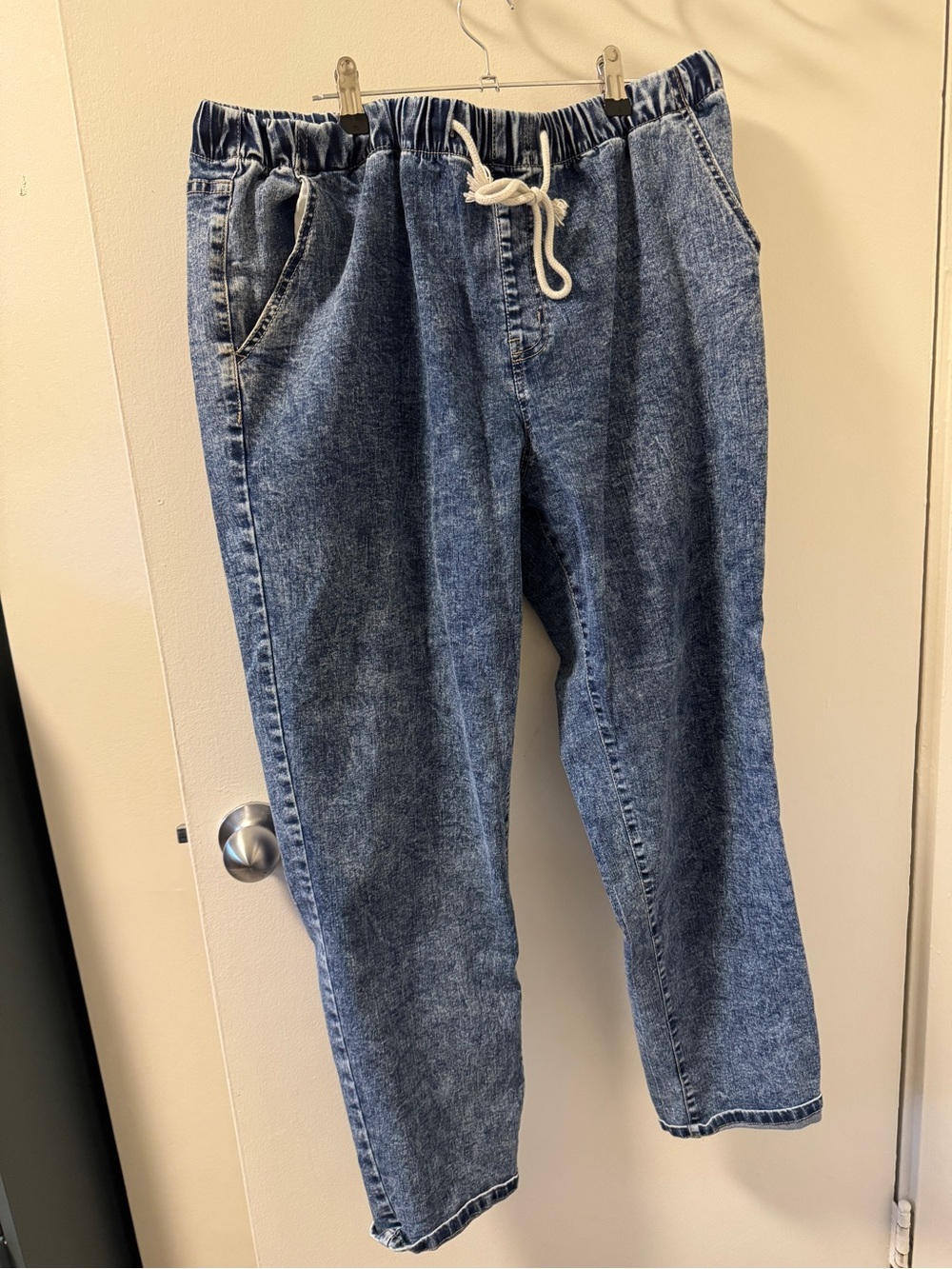 Relaxed Drawstring Women's Jeans in Washed Blue